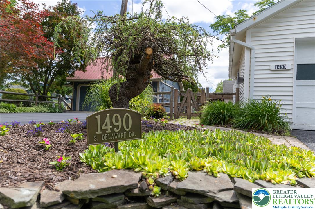 1490 South Delaware Drive