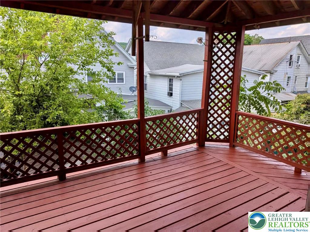 221 East Bertsch Street