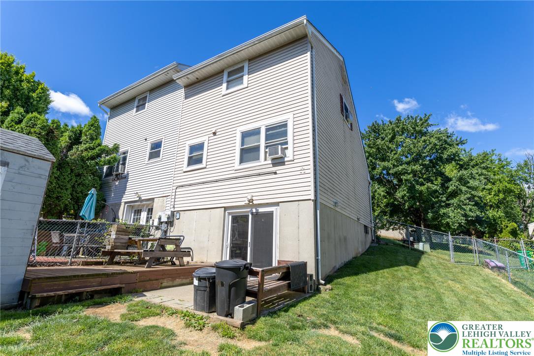 661 South Front Street South