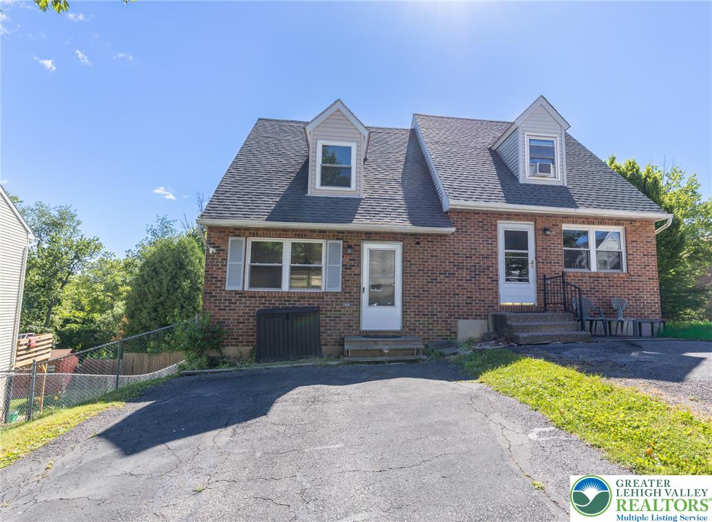 661 South Front Street South