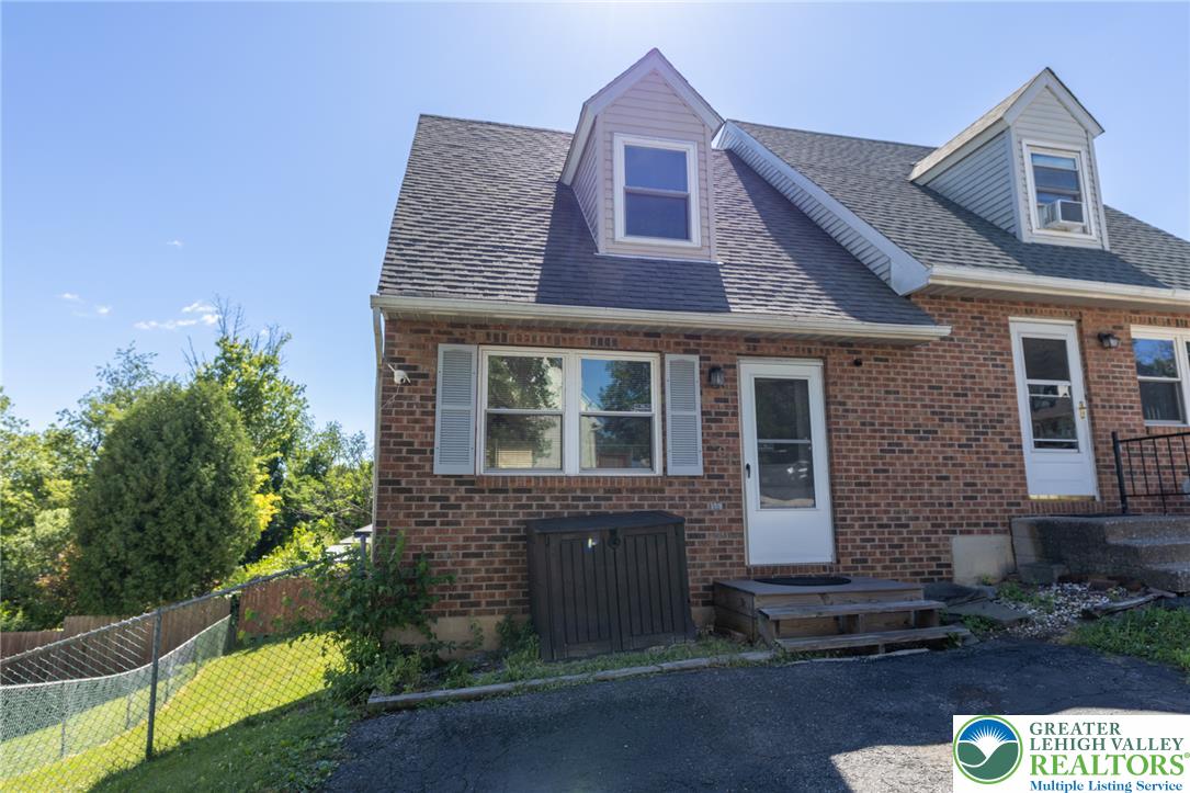661 South Front Street South