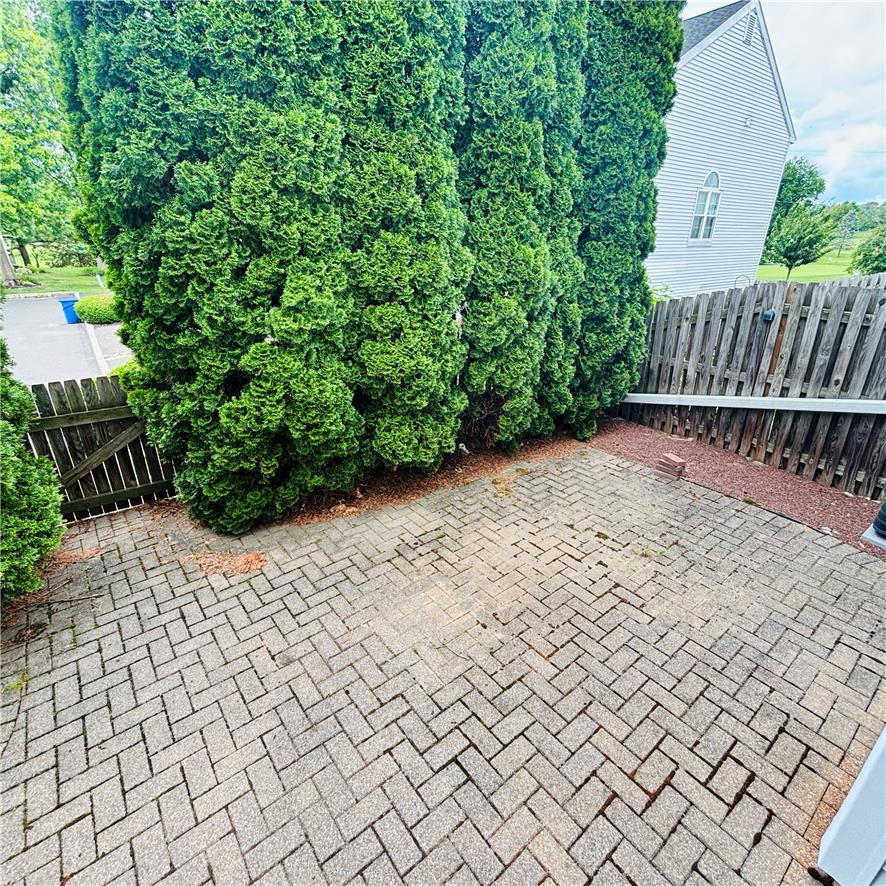 2427 Linksman Lane