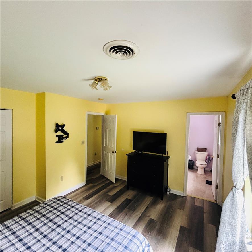 2802 Northampton