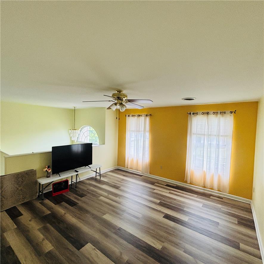 2802 Northampton