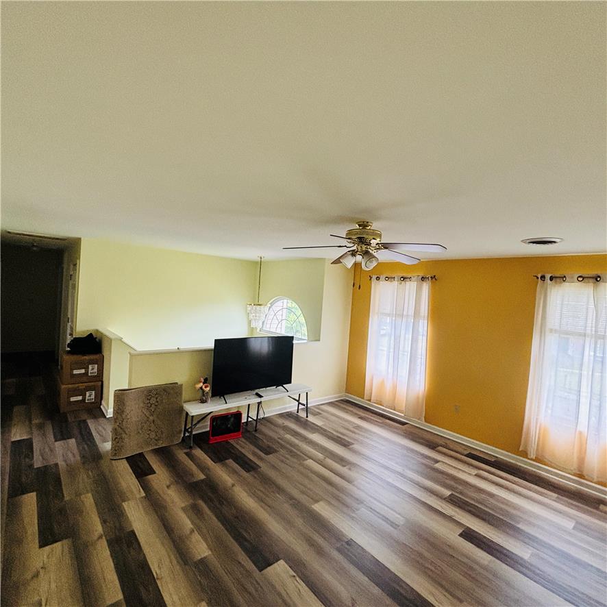 2802 Northampton