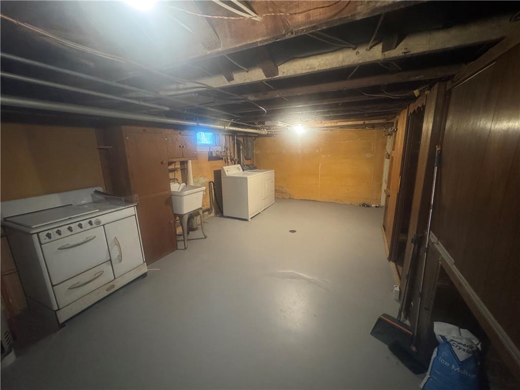 111 East Elm Street East 109
