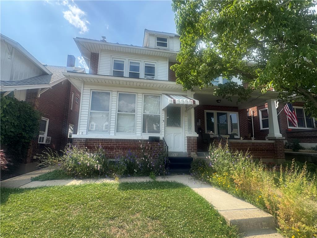 111 East Elm Street East 109