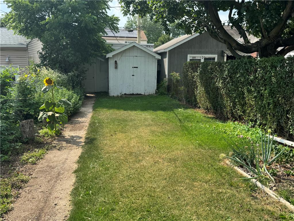 111 East Elm Street East 109