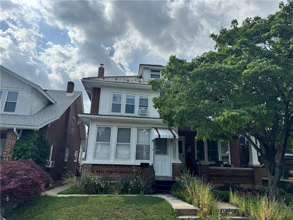 111 East Elm Street East 109