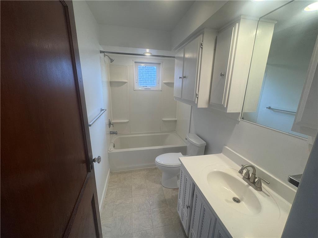 111 East Elm Street East 109
