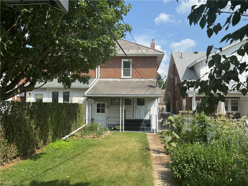 111 East Elm Street East 109