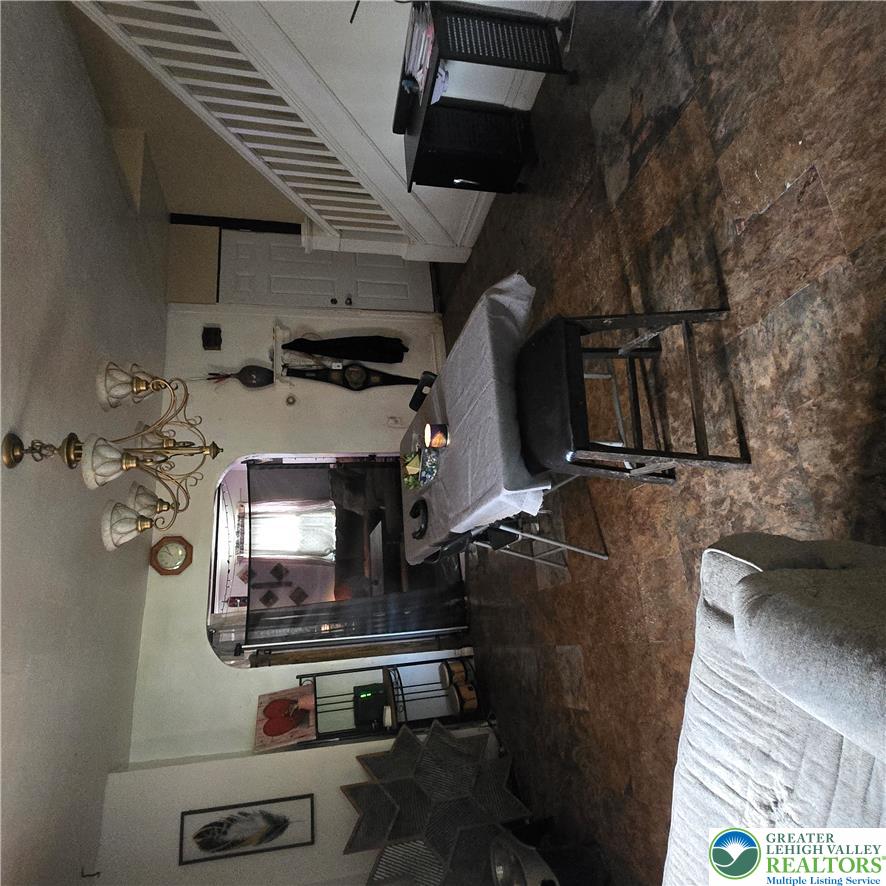 736 South Woodward Street 734