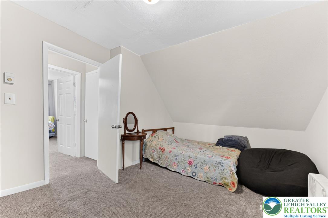 2027 Skyview Terrace