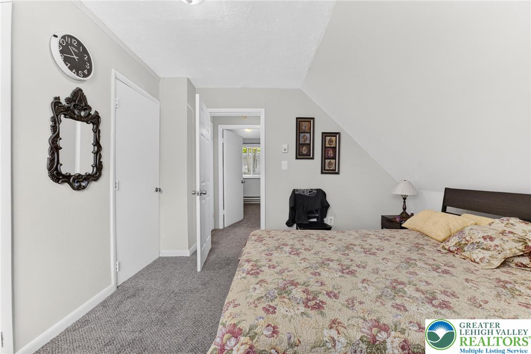 2027 Skyview Terrace
