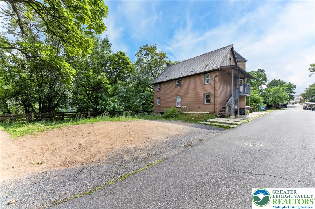 80 Hillside Avenue