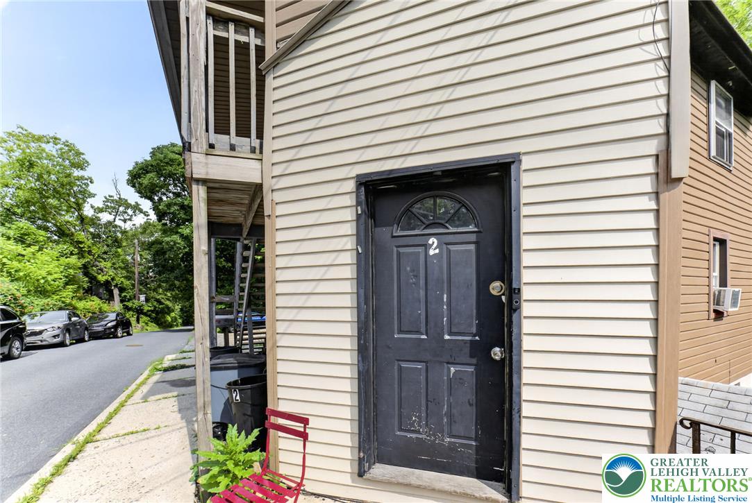 80 Hillside Avenue