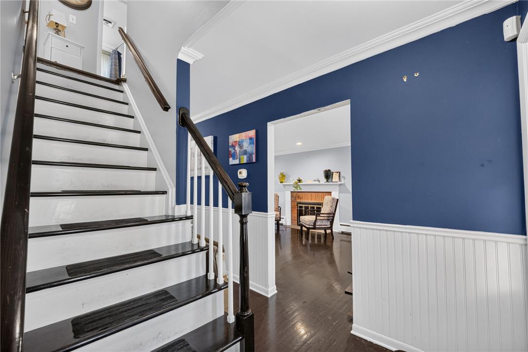 1527 Bayberry Lane