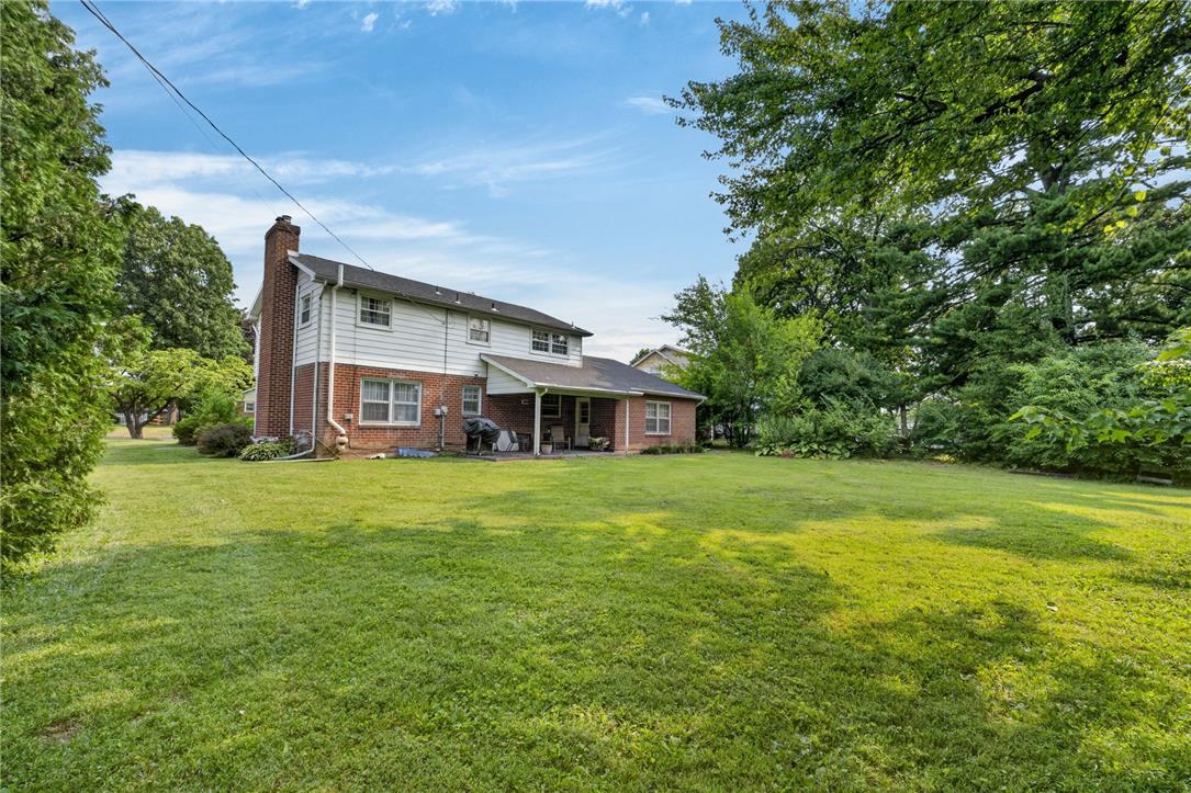 1527 Bayberry Lane
