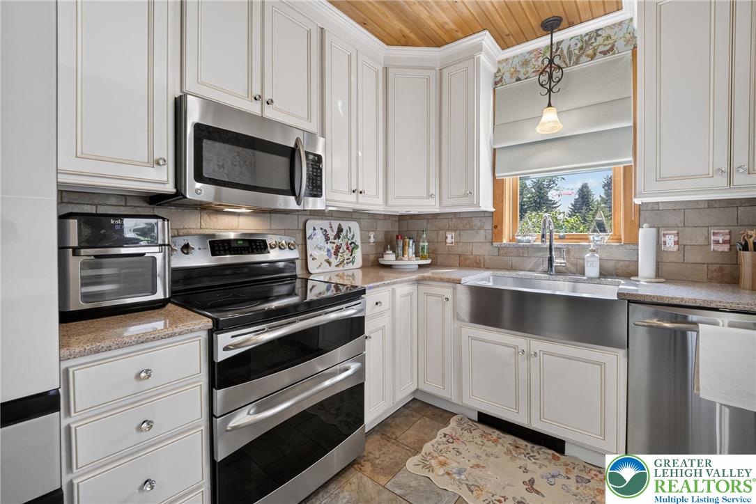 71 Ursus Drive