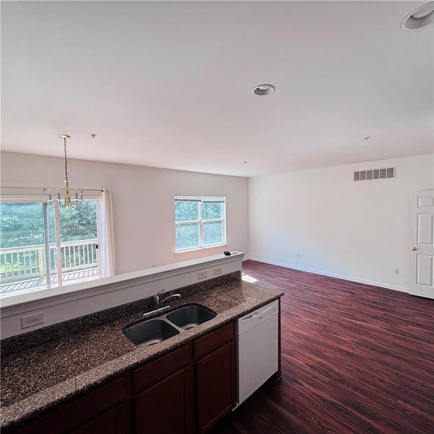 1011 King Way