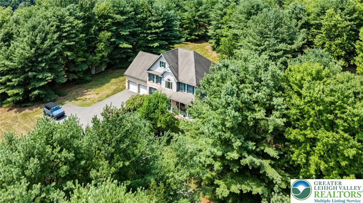 910 La Montage Drive