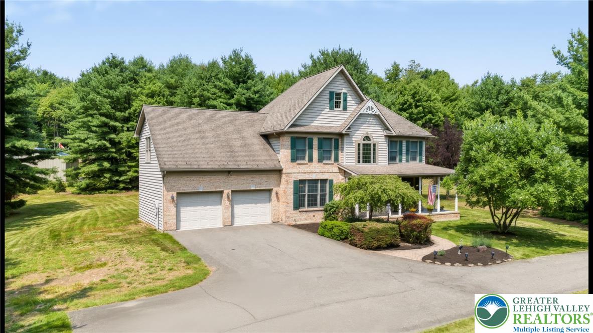 910 La Montage Drive