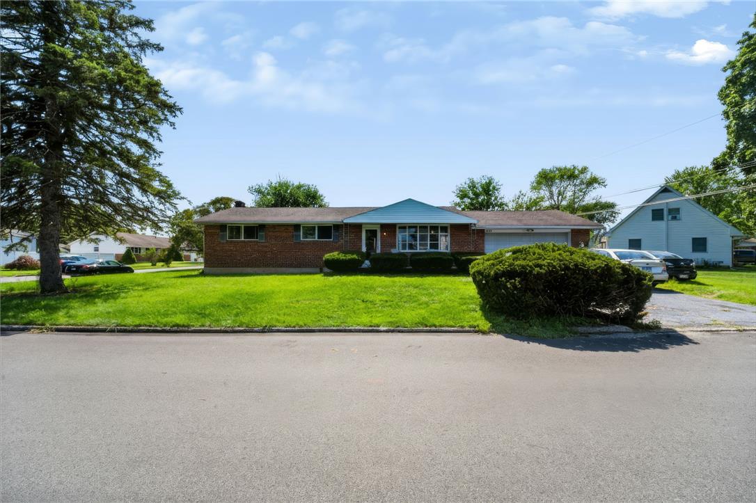 7438 Catalpa Drive