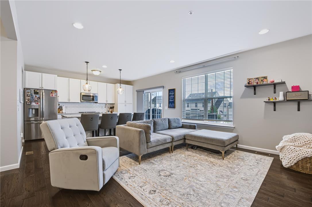 4473 Cottonwood Drive