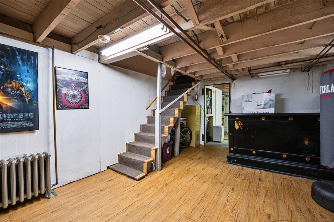 835 Spring Street