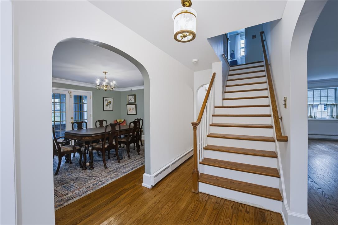 2636 West Greenleaf
