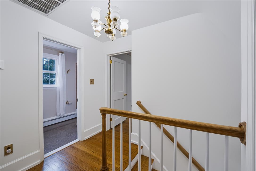 2636 West Greenleaf