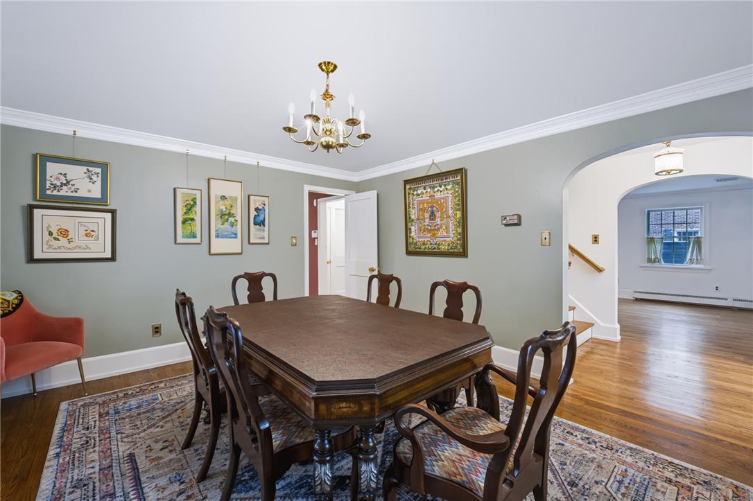 2636 West Greenleaf