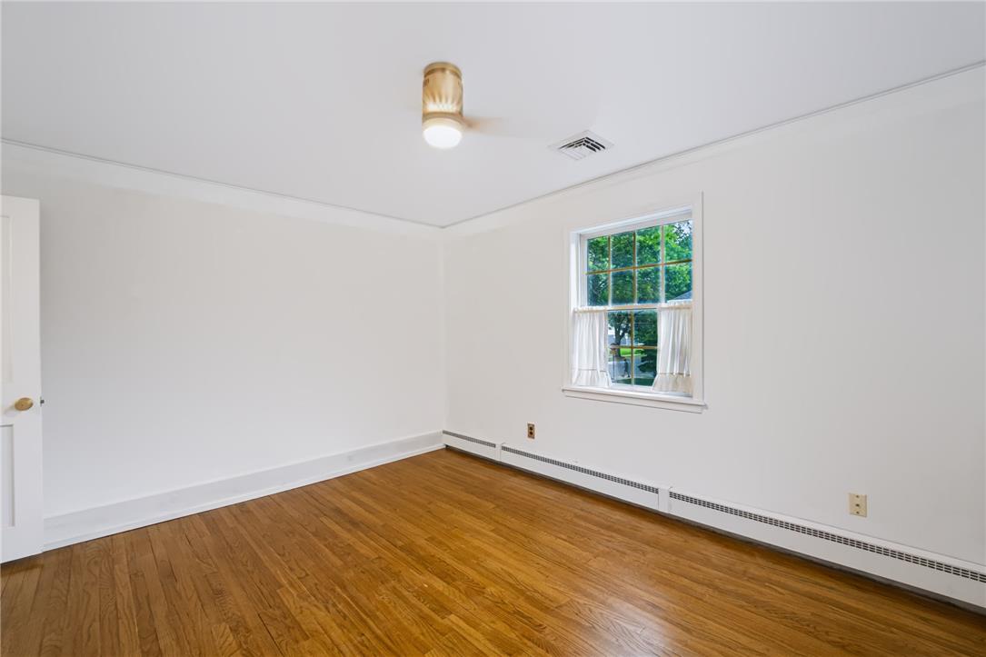 2636 West Greenleaf