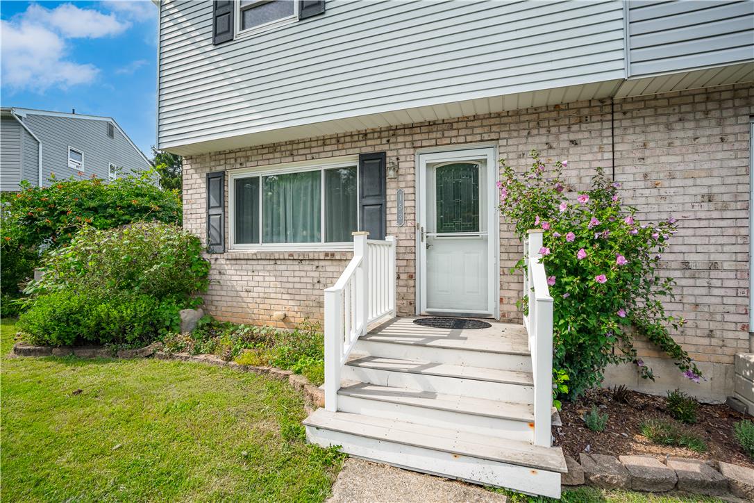 153 Roberts Street