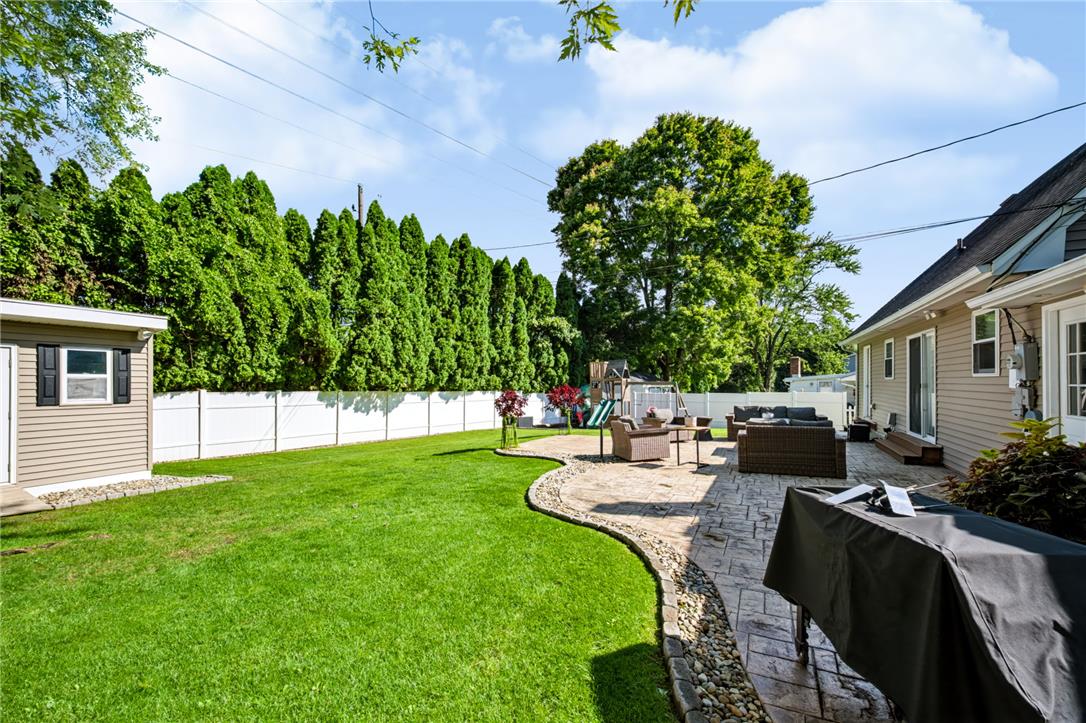 1242 Walnut Lane