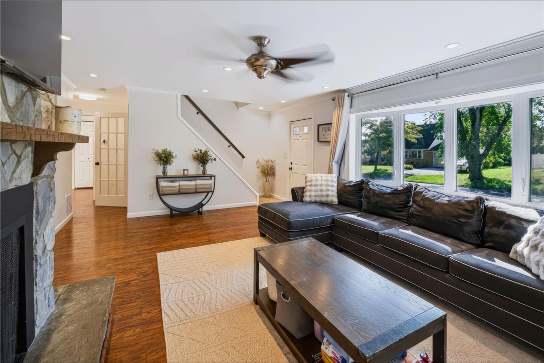 1242 Walnut Lane
