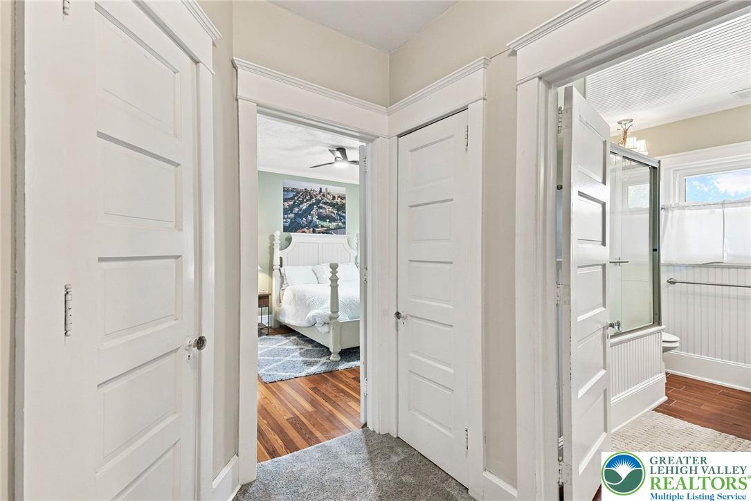 2530 Walnut Street