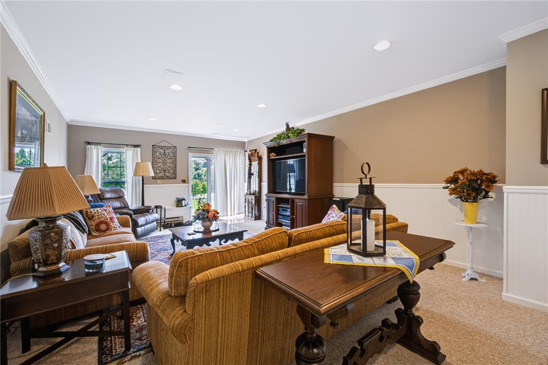 9 Willow Drive