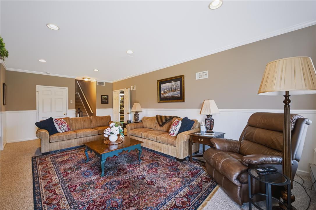 9 Willow Drive