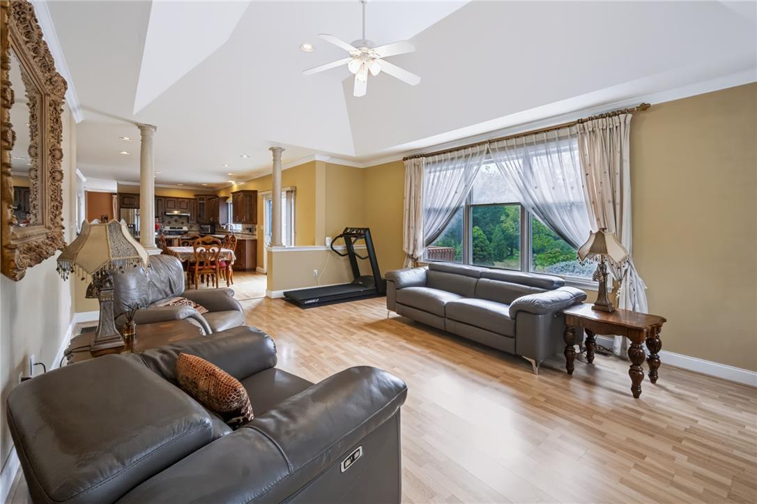 6436 Eichler Circle