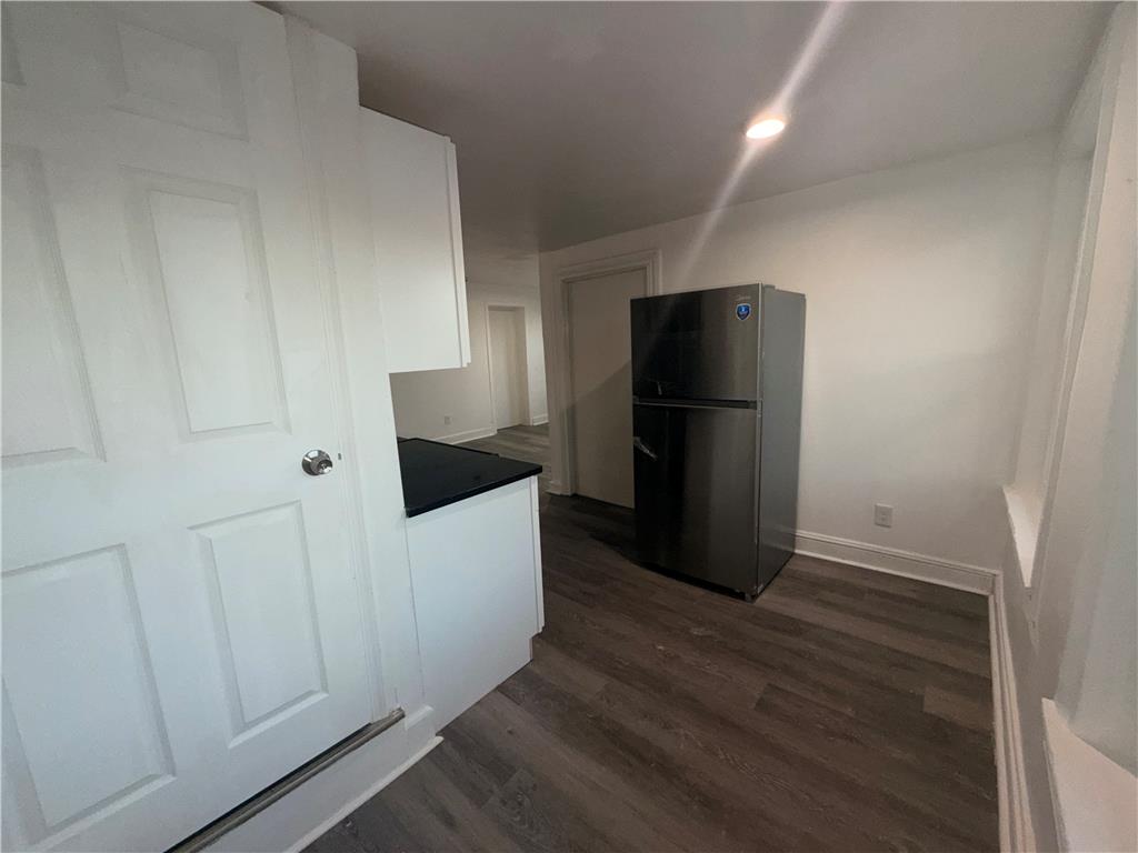 6064 Main Street 2