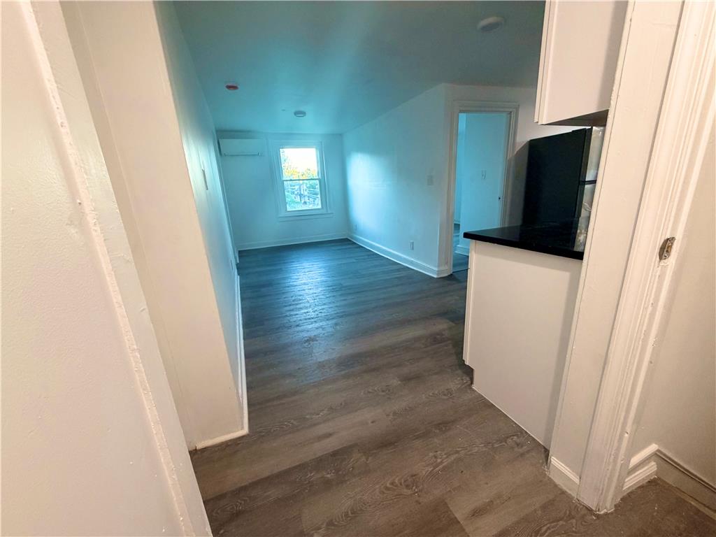 6064 Main Street 2