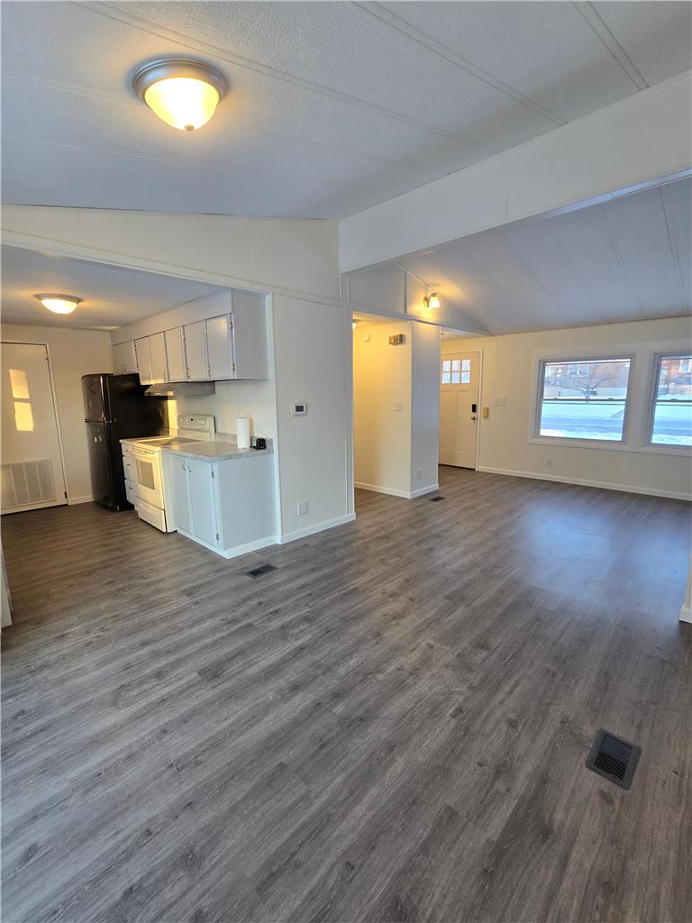 207 West Center