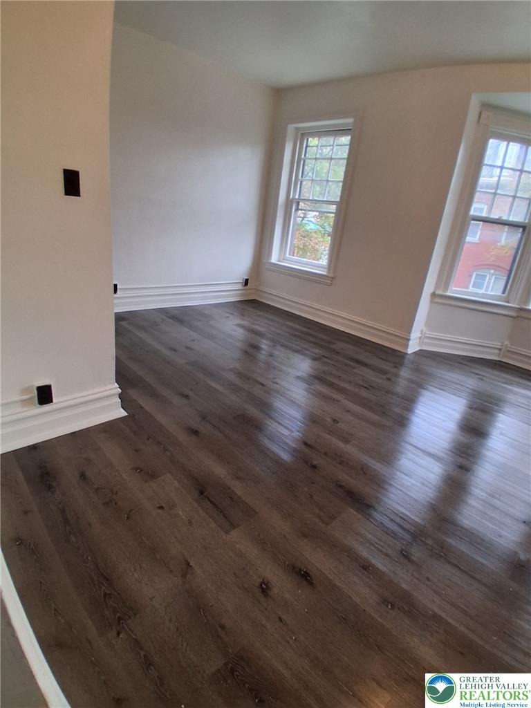 323 North 8th Street