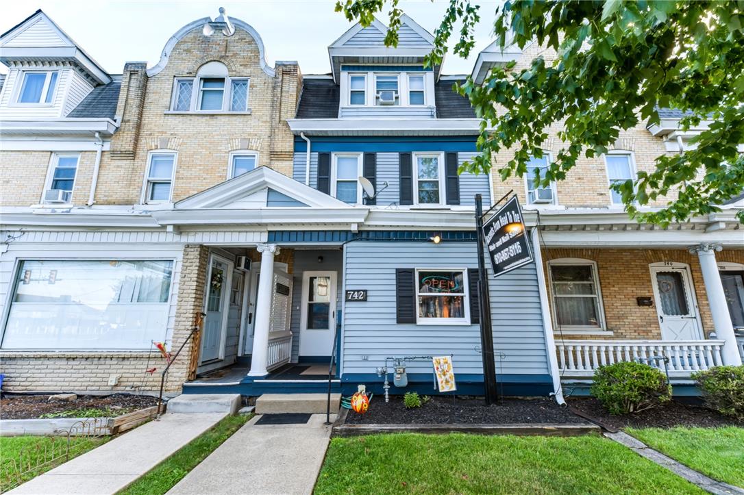 742 Linden Street