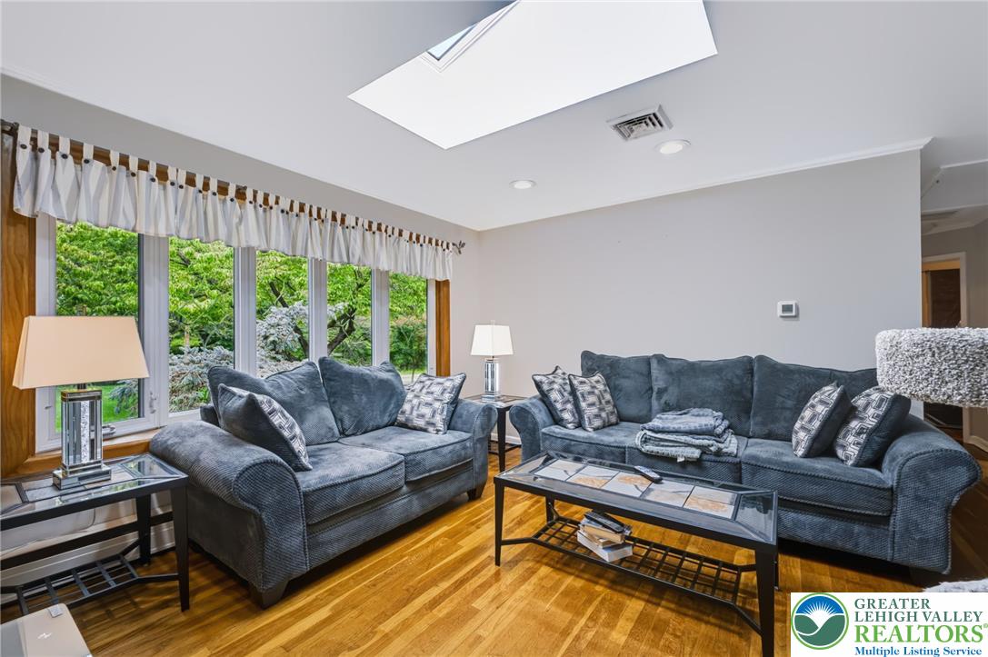 1773 Reading Drive