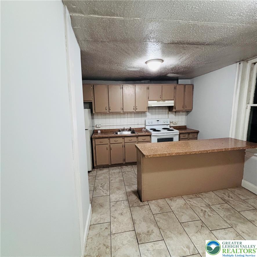384 Tilghman West