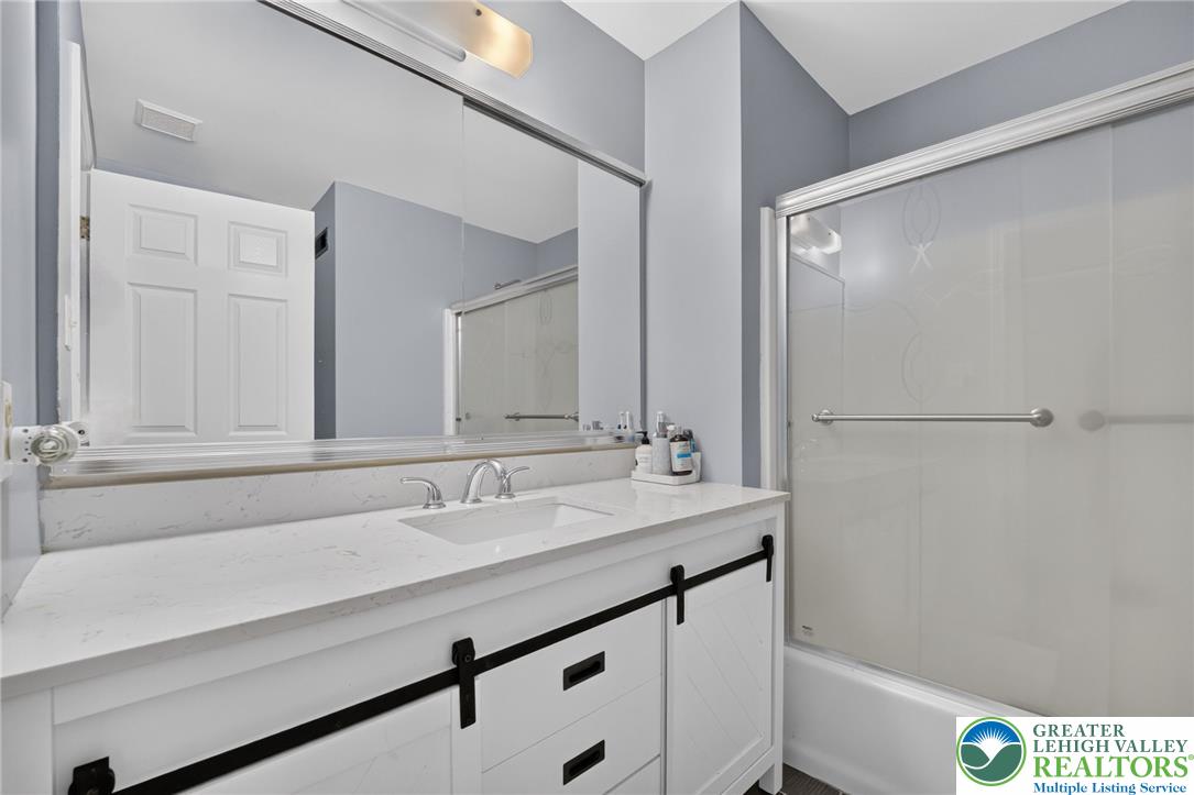 8141 Cross Creek Circle
