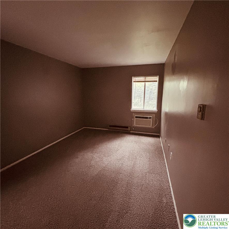 1327 Howard South