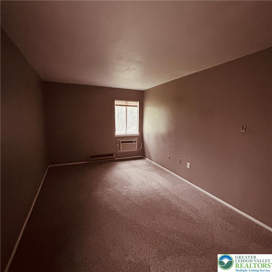1327 Howard South